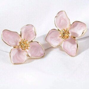 Four Petals Stud Earrings